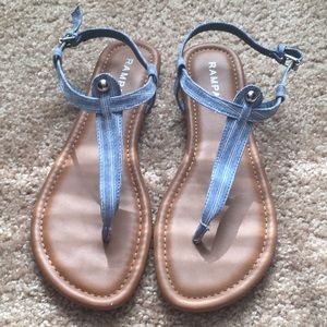 Sandal